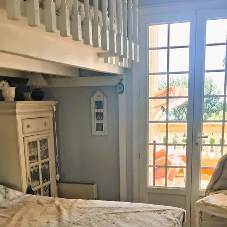 Peaceful With Stunning Views Διαμέρισμα