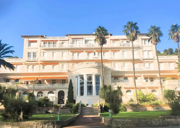 Peaceful With Pool And Stunning Views アパート イエール