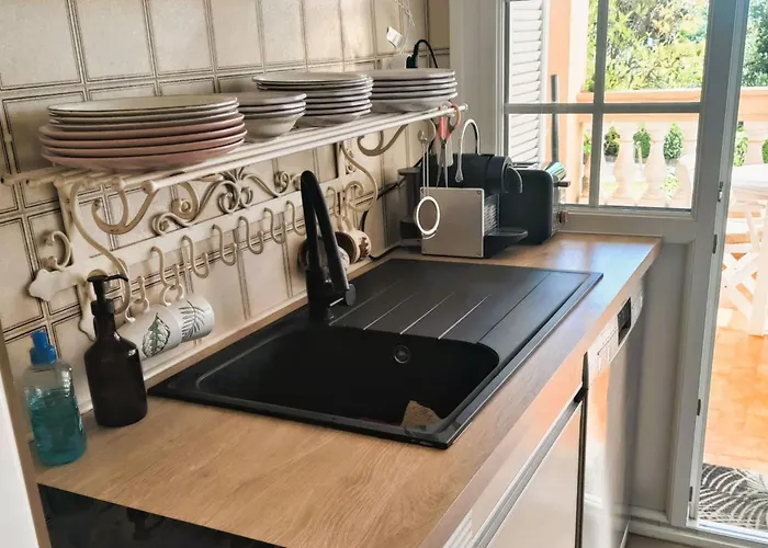 Peaceful With Pool And Stunning Views アパート イエール