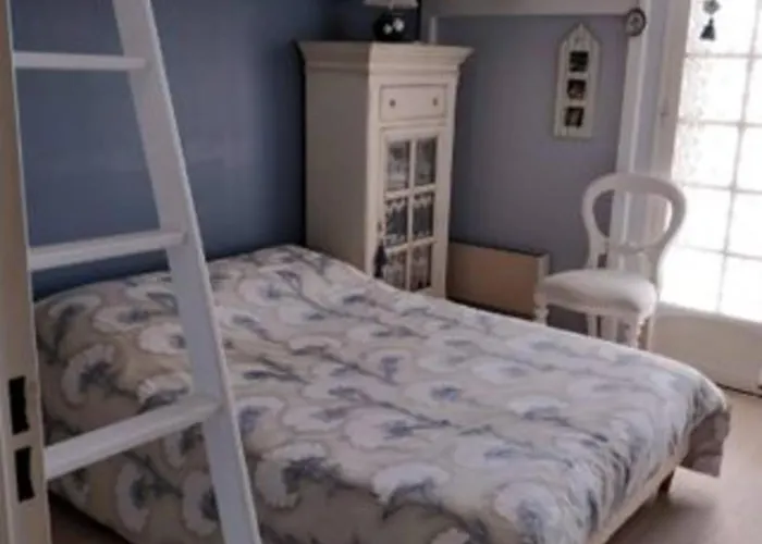 Peaceful With Pool And Stunning Views アパート イエール