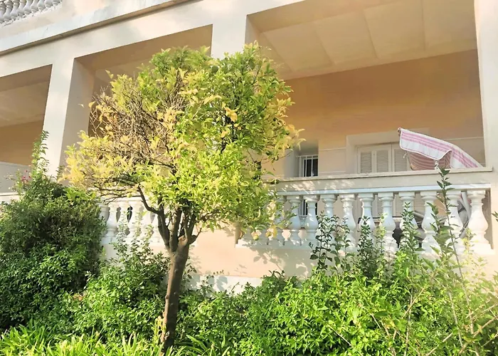 Peaceful With Pool And Stunning Views Apartman Hyères