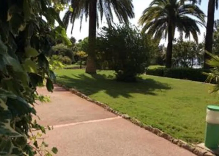 アパート Peaceful With Pool And Stunning Views イエール